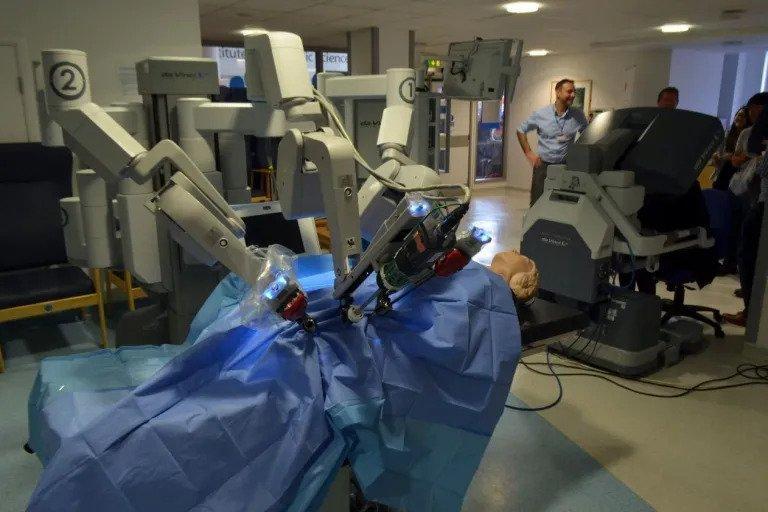 Robots Revolutionizing Healthcare Industry